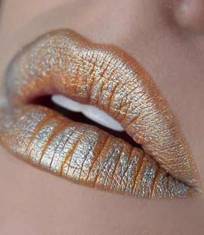 Lauris Couture Mirror | Vivid Lipstick